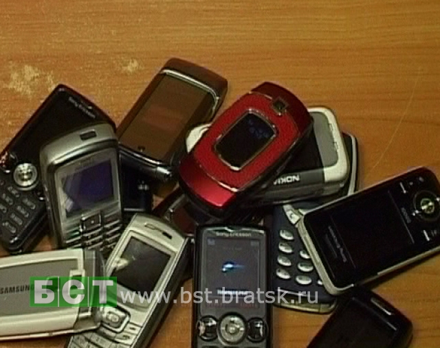 Мошенники и грабители предпочитают мобильные телефоны