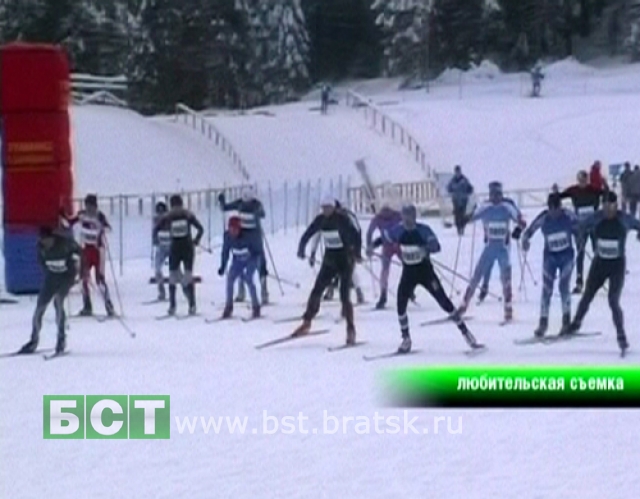 Лыжники Старченко и Афанасьев 