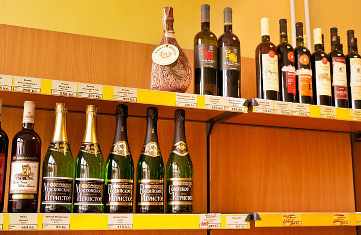 Почти 700 литров нелицензированного спиртного изъяли в Братске