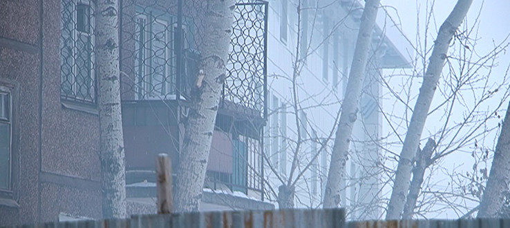 Добро пожаловаться: жители пятиэтажки на Янгеля задыхаются от едкого дыма