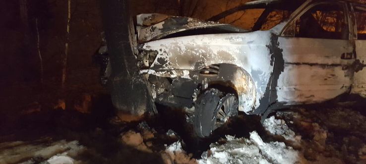 У жителя Железногорска в Братске угнали и сожгли машину