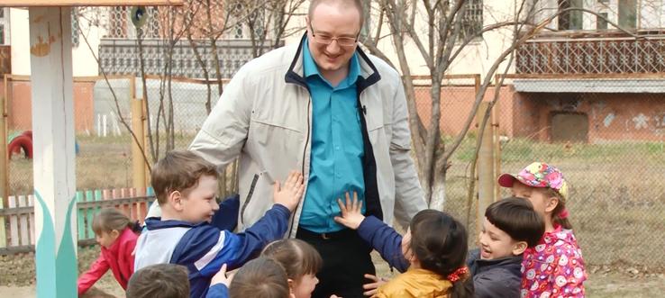 Съёмочная группа БСТ познакомилась с лучшим воспитателем Иркутской области