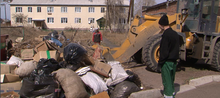 Добро пожаловаться: кучи мусора мешают жителям Падуна
