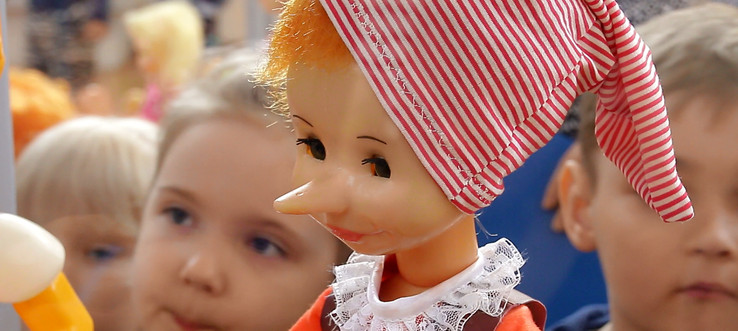  Фарфоровые барышни и редкие советские куклы. В Братске открылась новая выставка