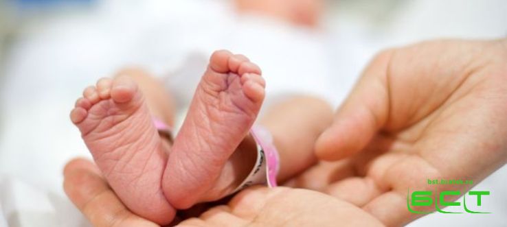 Первую в мире медицинскую карточку без указания пола выдали новорождённому в Канаде 