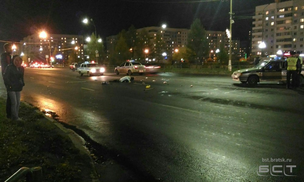 В Братске пьяный водитель сбил двух пешеходов, один из них погиб