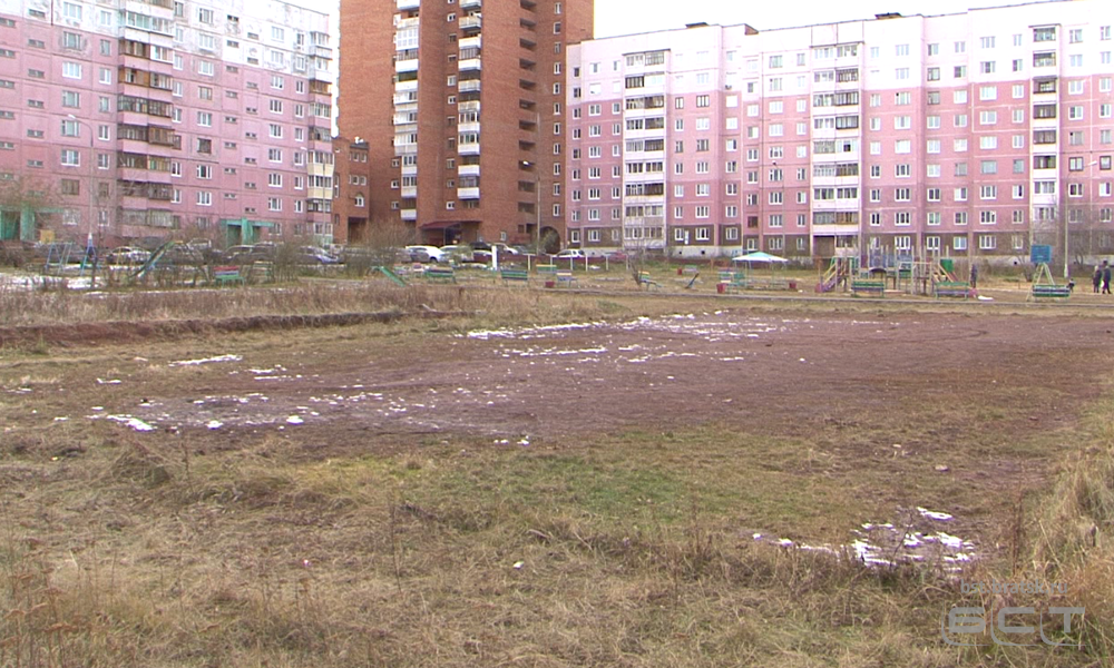 В Братске демонтировали футбольную площадку, на которой пострадал школьник