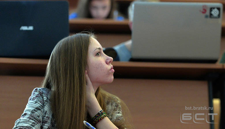 В России могут ввести обязательное распределение выпускников ВУЗов