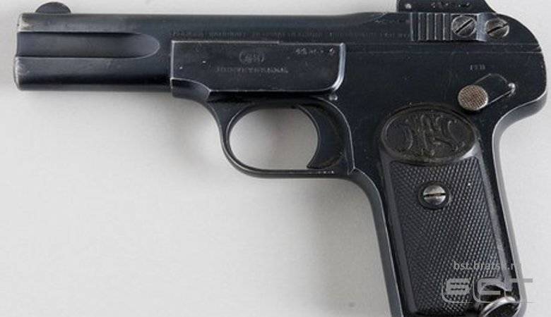 Жительница Качуга сдала в Росгвардию раритетный пистолет