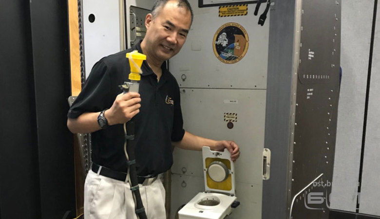 Умение ходить в космосе в туалет японский астронавт назвал главным