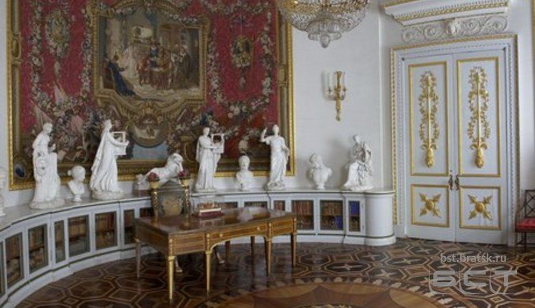 Уроженец Саянска получил 2,5 года колонии за кражу экспоната из Павловского дворца