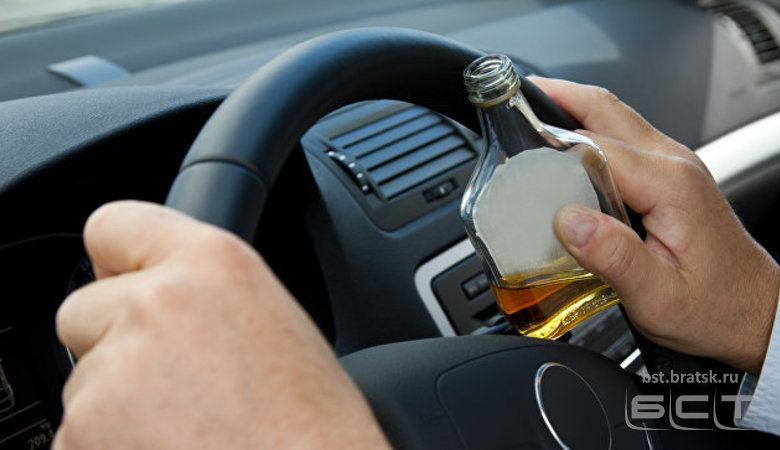 МВД и Минздрав решили делиться данными об алкоголиках и наркоманах за рулем