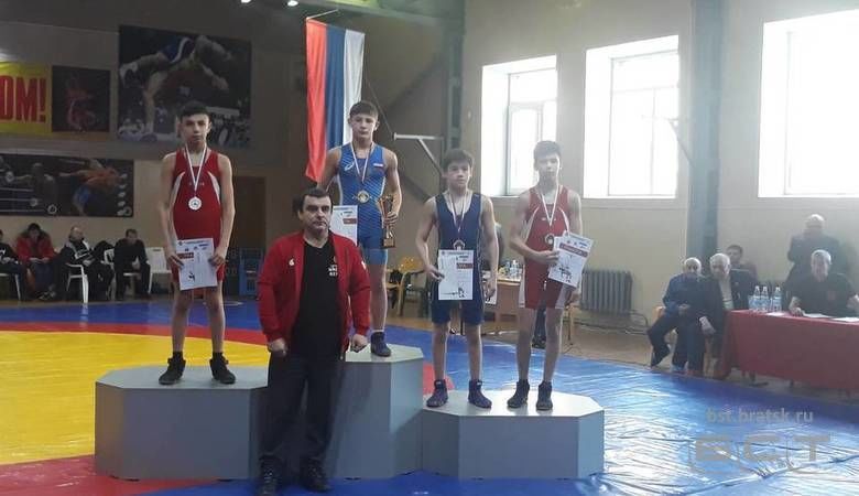 Трое братчан победили на Всероссийском турнире по греко-римской борьбе