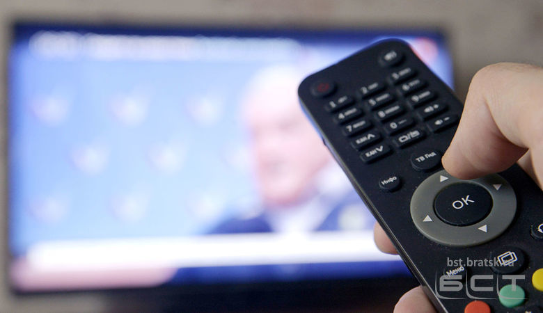 Путин подписал закон о "22 кнопке" для муниципальных телеканалов
