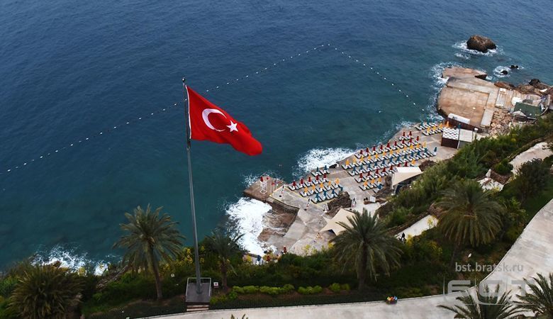 Сотрудникам МВД разрешили отдыхать в Турции и Таиланде