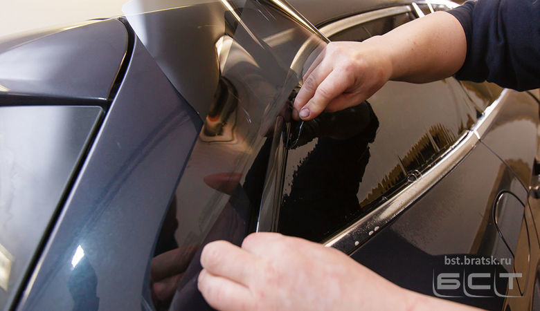 В Госдуме предложили отменить штрафы за тонировку стекол автомобиля