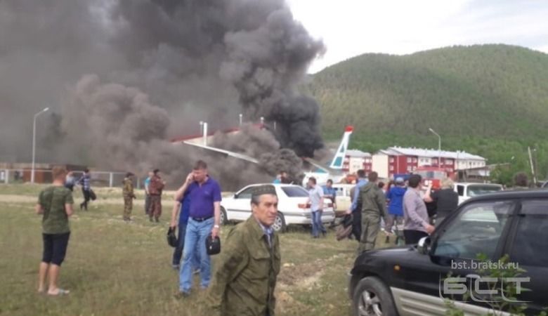 В Бурятии аварийно сел пассажирский АН-24. Есть погибшие и пострадавшие