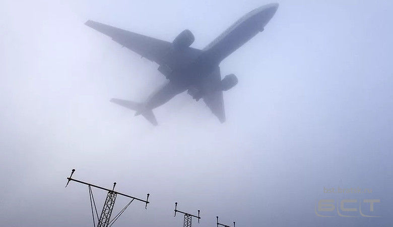  Туман внес коррективы в работу аэропорта Братска 