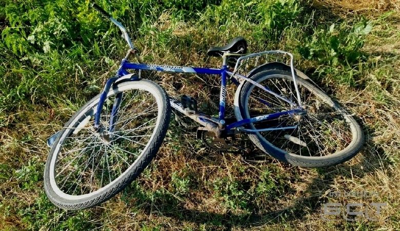 Полиция разыскивает свидетелей падения велосипедиста в кювет, которое произошло в Братске в августе