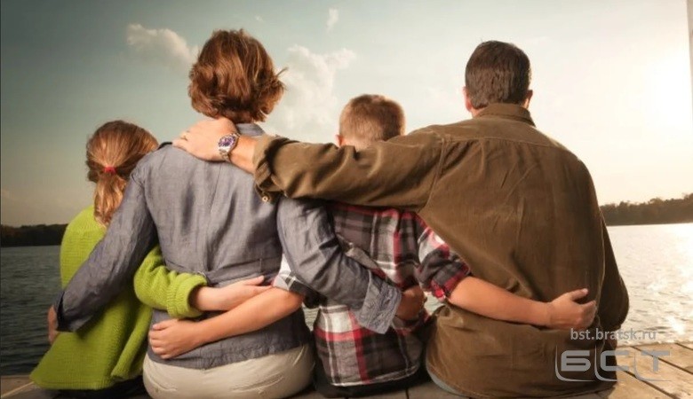 Нужно ли учитывать мнение детей при построении личной жизни после развода?
