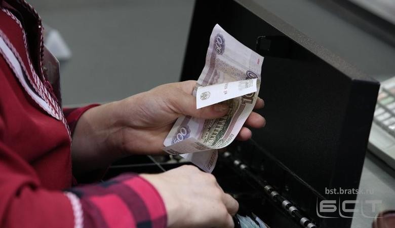Роспотребнадзор призвал россиян отказаться от наличных денег
