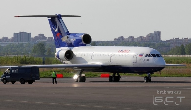Самолет, летевший из Уфы в Братск, вынужденно сел в Новосибирске