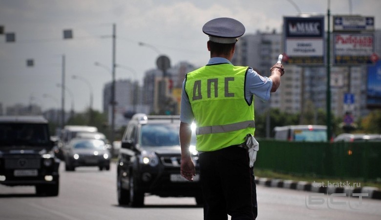 Российских автомобилистов предупредили о «лютых штрафах»
