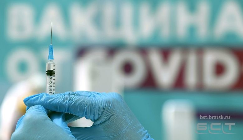 Девять регионов России пока не вводят обязательную вакцинацию от коронавируса и QR-коды