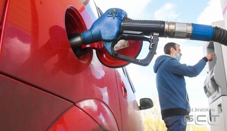 Кабмин внес в Госдуму поправки в Налоговый кодекс для стабилизации цен на топливо