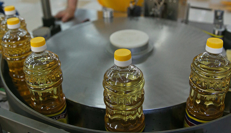 В России с 15 апреля введут квоты на вывоз подсолнечного масла